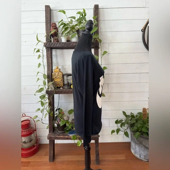 Nike Black Long Sleeve Top with White Logo - Picture 10 of 17